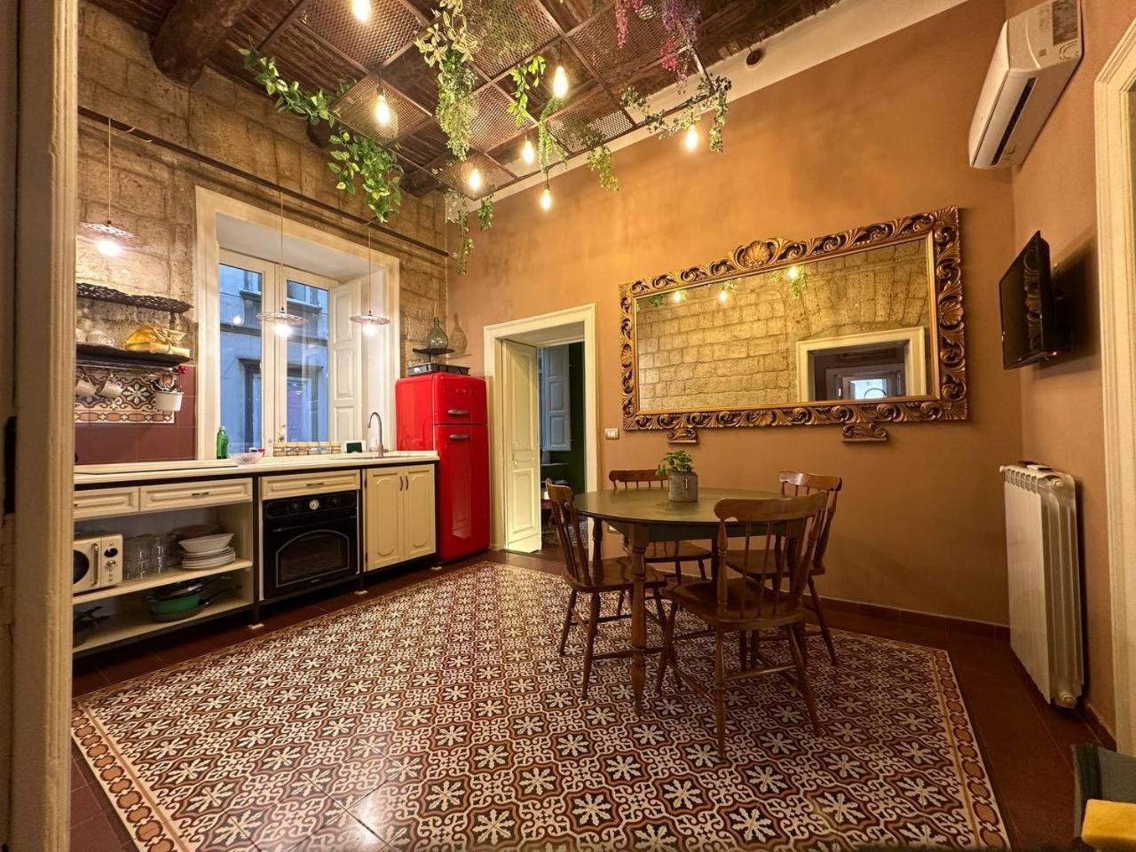 I Leoni Di Rosaroll Acomodação com café da manhã Nápoles Exterior foto